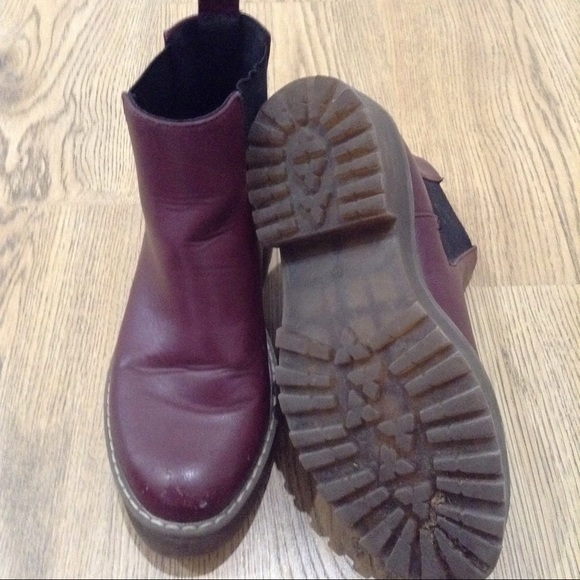 SOLD - Picture 4 of 7